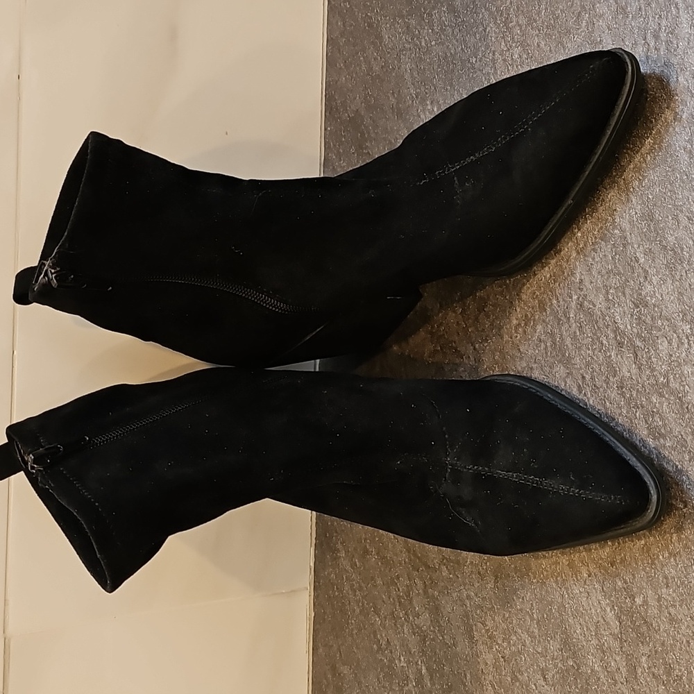 Soul by Naturalizer Suede Like Booties